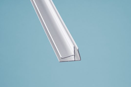 
                                                            Eck-Profil Polycarbonat 10 mm
                                                    