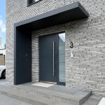 BS Plus 300 mit Seitenteil links, Bewegungsmelder und Briefkasten Standard